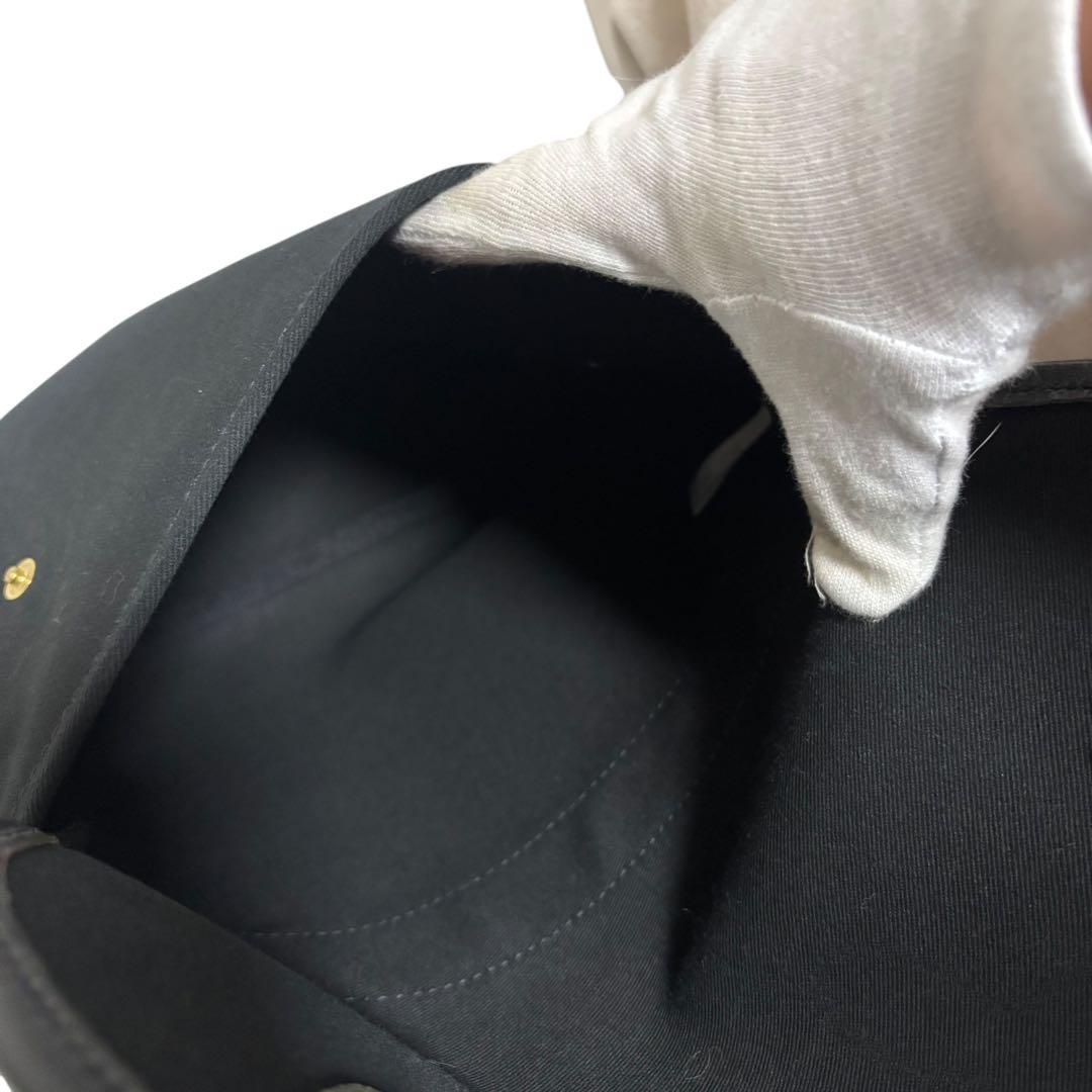 ぽよ　未使用保管品Brady ブレディ　Avon ブラック ショルダー