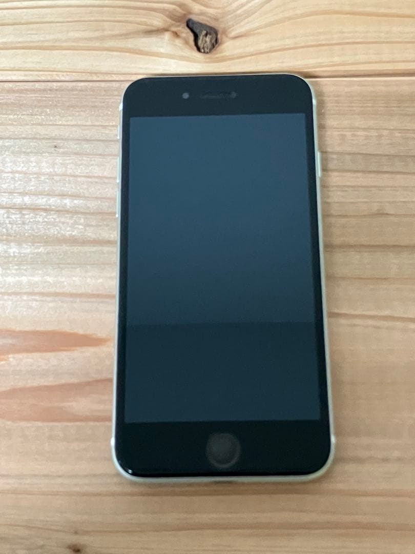 Apple iPhone SE (第2世代) ホワイト128GB SIMフリー
