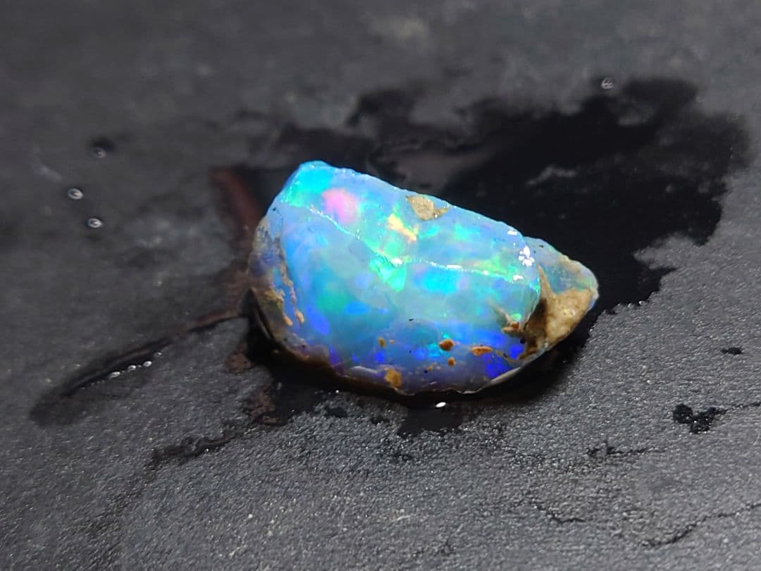 エチオピアウェロ産　チョーク　オパール　原石　鉱物標本