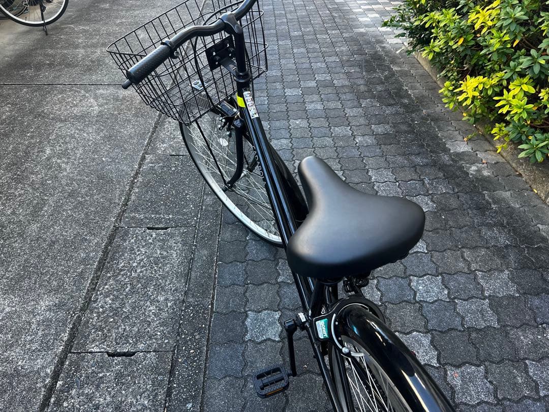 美品【自動空気入れ付き！】カダローラ黒自転車