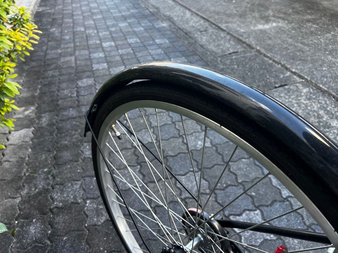 美品【自動空気入れ付き！】カダローラ黒自転車