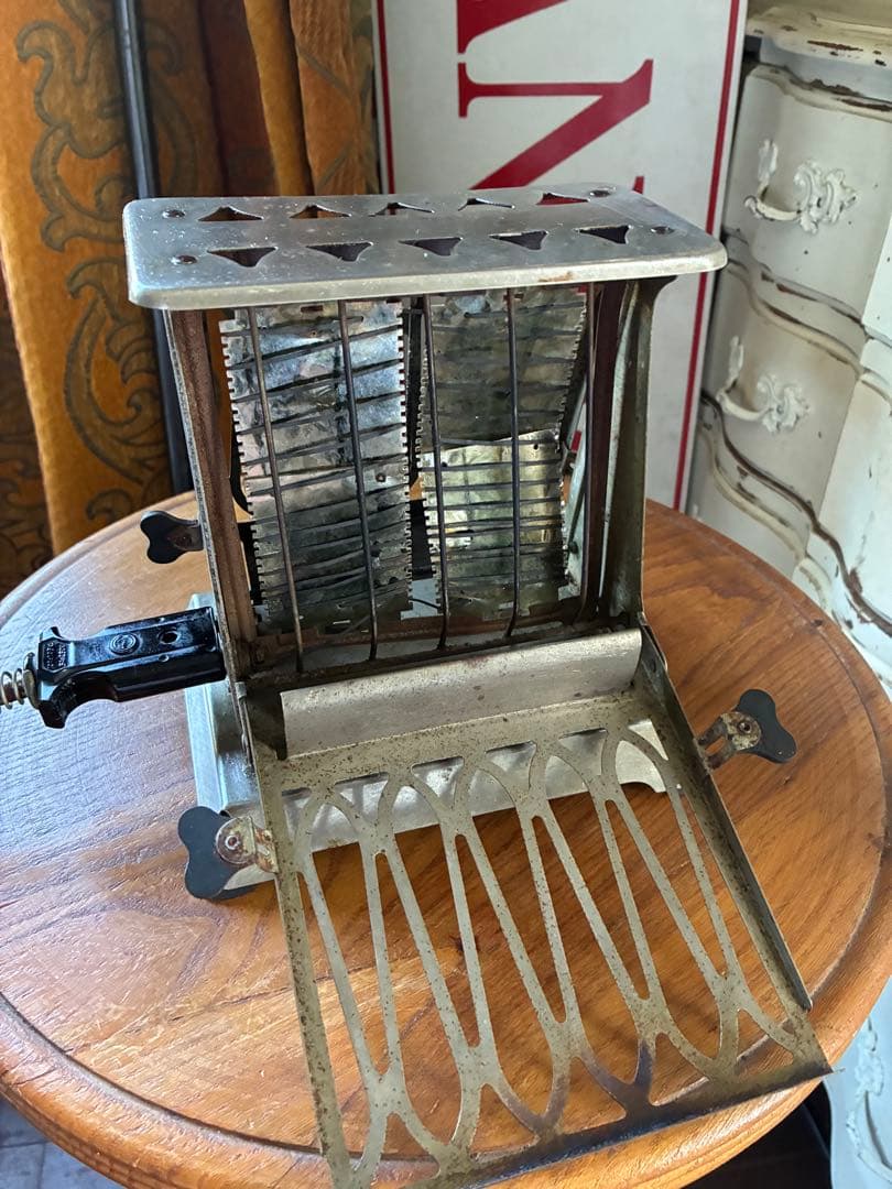 アンティーク　トースター　メタリック　美しい　メタルトースター　アメリカ30年代