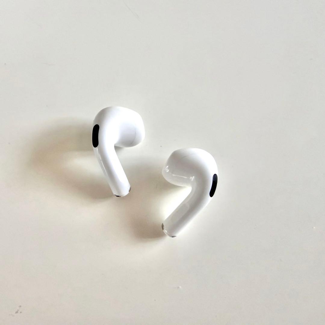Apple AirPods 4 ANC アクティブノイズキャンセリングモデル
