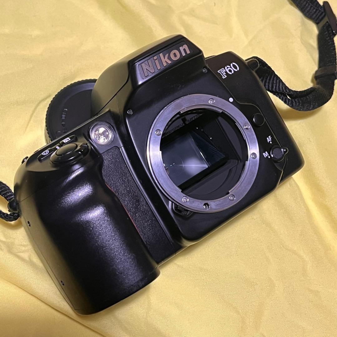 値下げSIGMA 単焦点 Nikon F60 一眼レフフィルムカメラレンズ付き