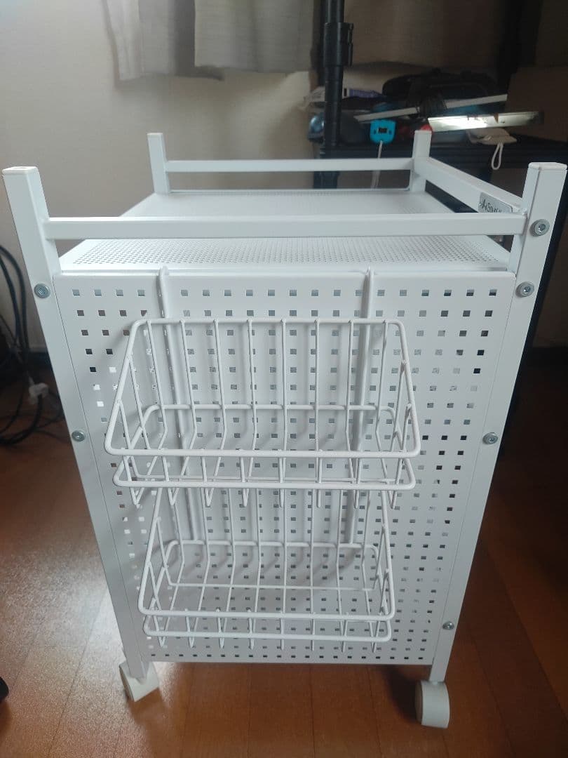 ホワイトBauhutte(バウヒュッテ) ゲーム機収納ラック