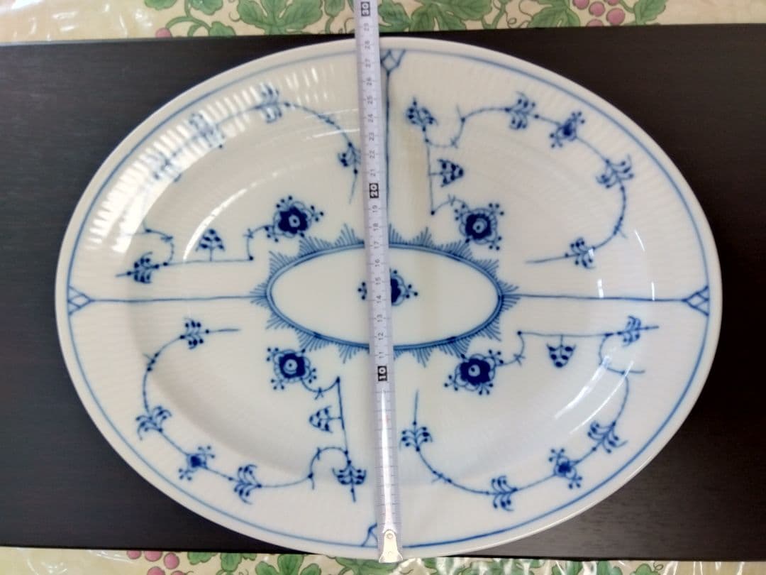 大皿オーバル　ブルーフルーテッドヴィンテージ