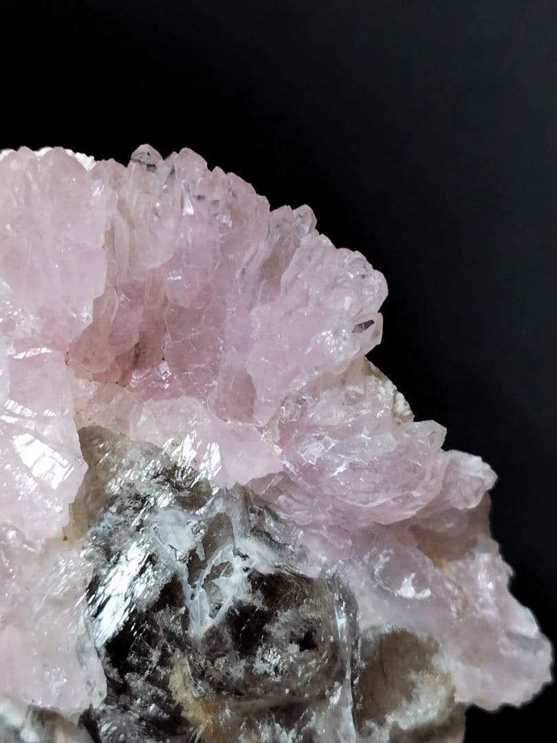 ローズクオーツ　Rose Quartz