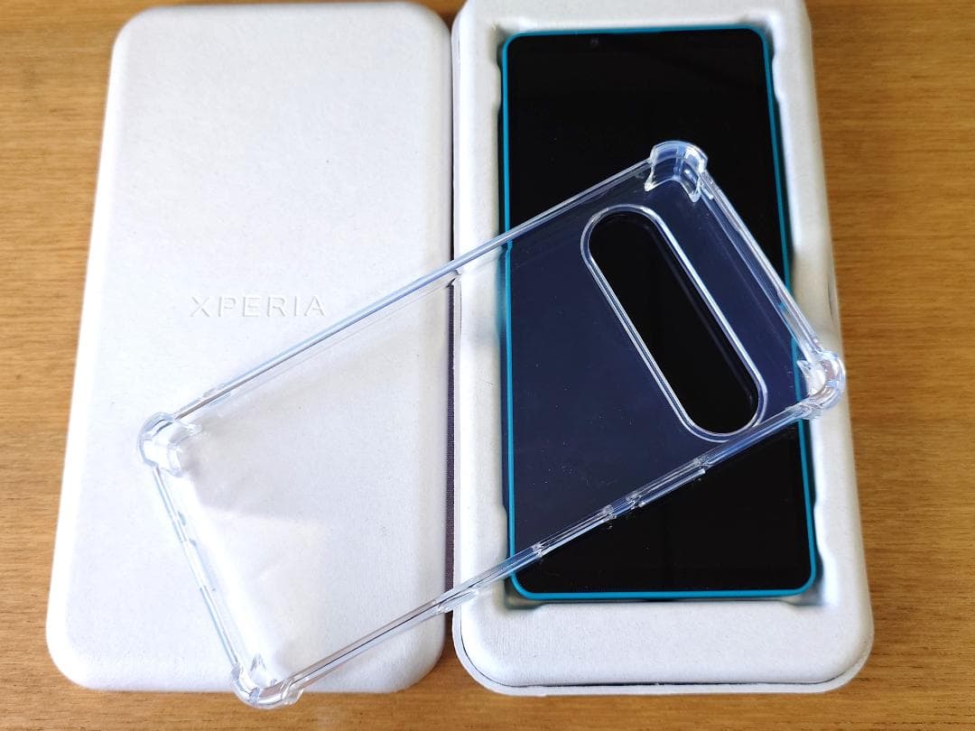 Xperia 10 VII スマートフォン ターコイズ＆クリアケース付き