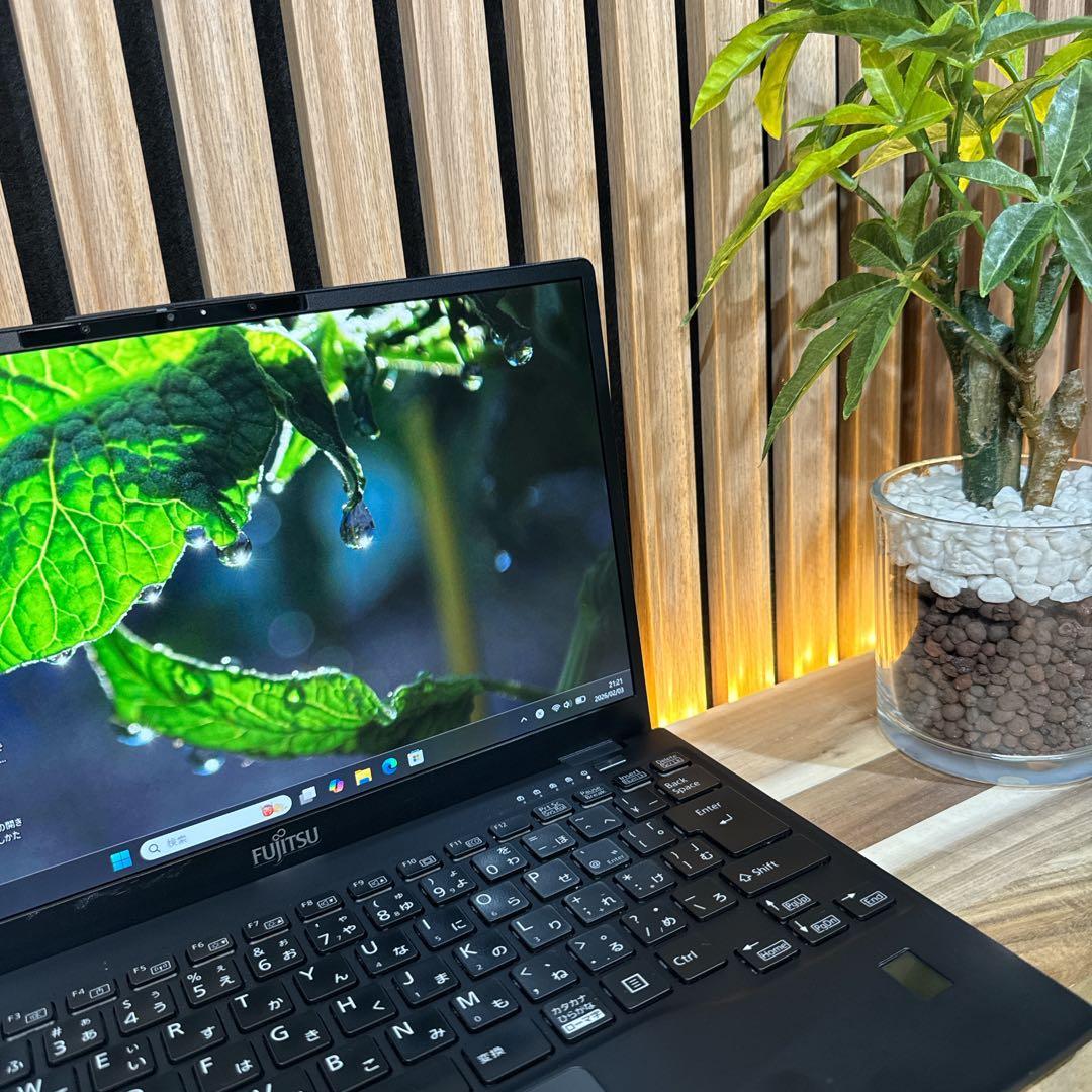 超軽量‼️LIFEBOOK☘️最高峰i7☘第11世代☘️フルHD☘最新ノートパソコン