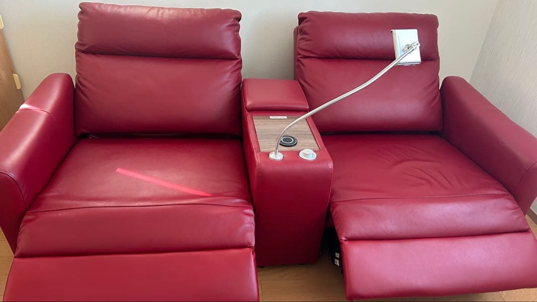 ニトリ　電動リクライニングソファ　Nストラス 収納テーブル付きワイド２人掛け用