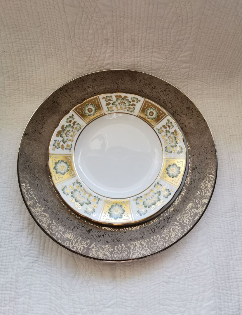 ロイヤルクラウンダービー グリーンダービーパネル≒22㎝ラージプレート２枚セット