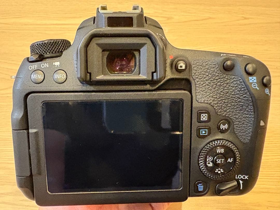 Canon EOS 9000D ダブルズームキットデジタル一眼レフ