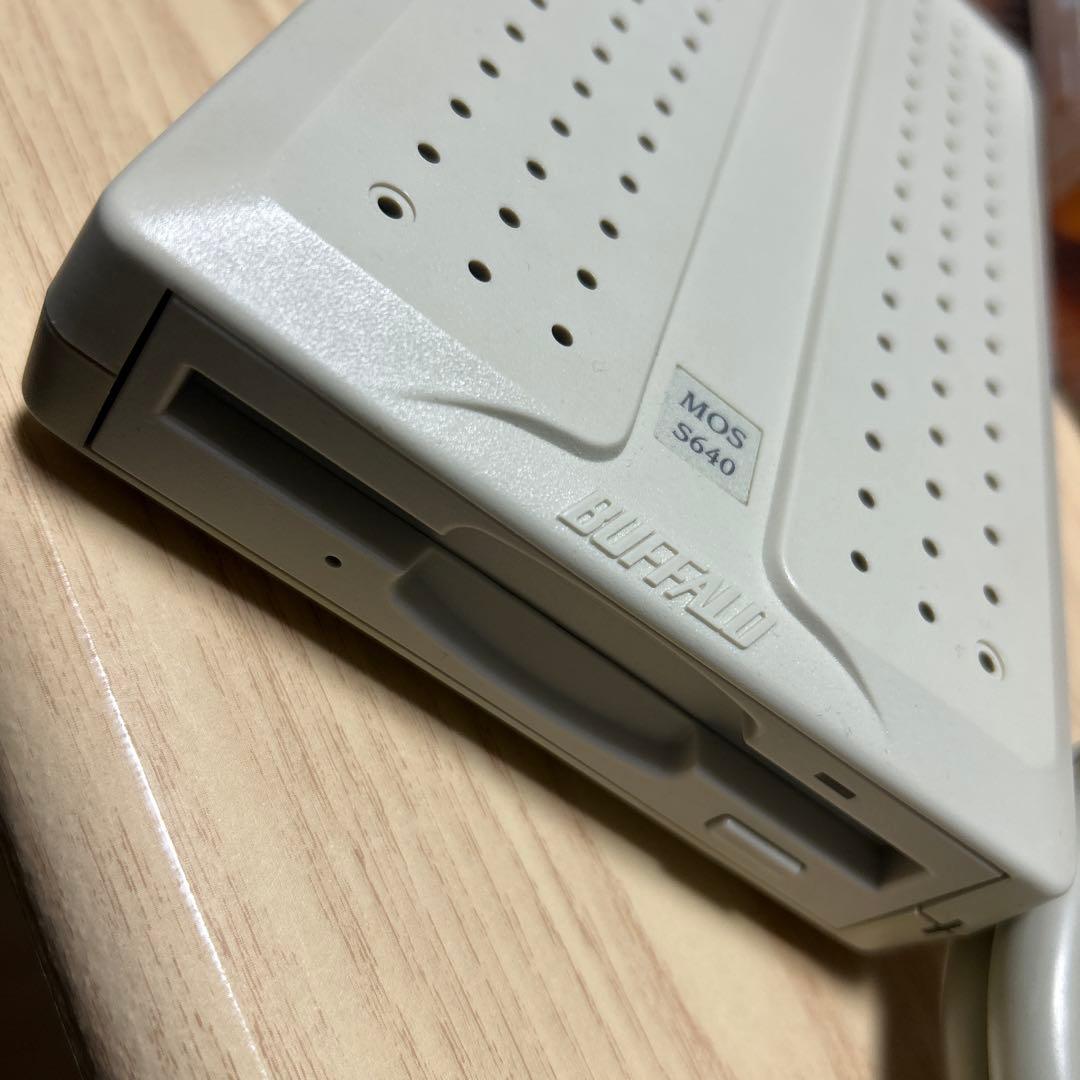 BUFFALO MO MOS-S640S SCSI-2 通電確認済み