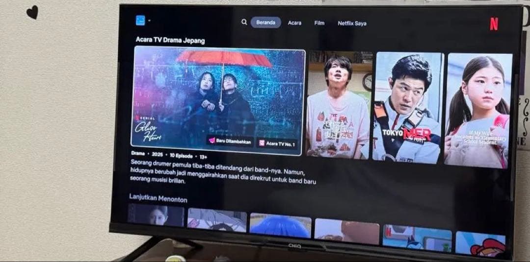 CHIQ32インチスマートテレビ