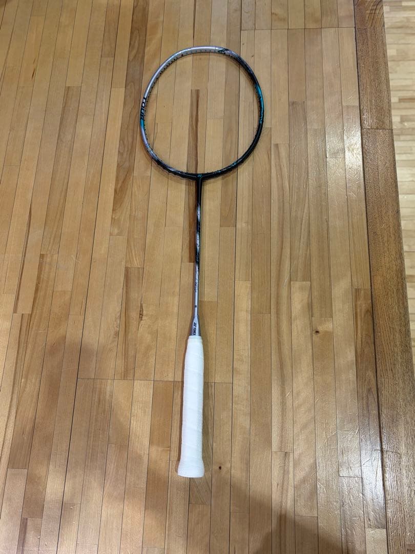 ラケット ASTROX 88D TOUR