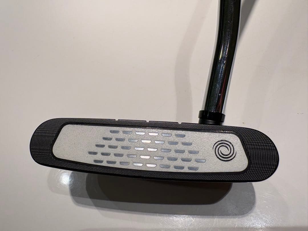 ODYSSEY STROKE LAB BLACK ROSSIE パター