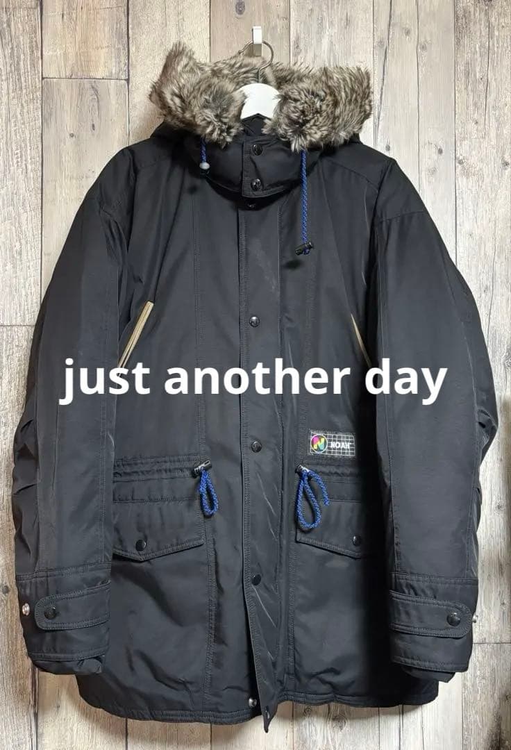 NOAH CASHBALL ダウンジャケット イタリア製