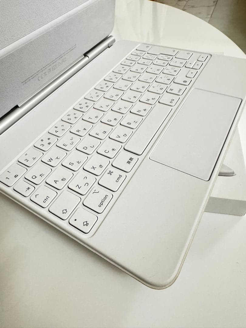 キーボード iPad Magic Keyboard