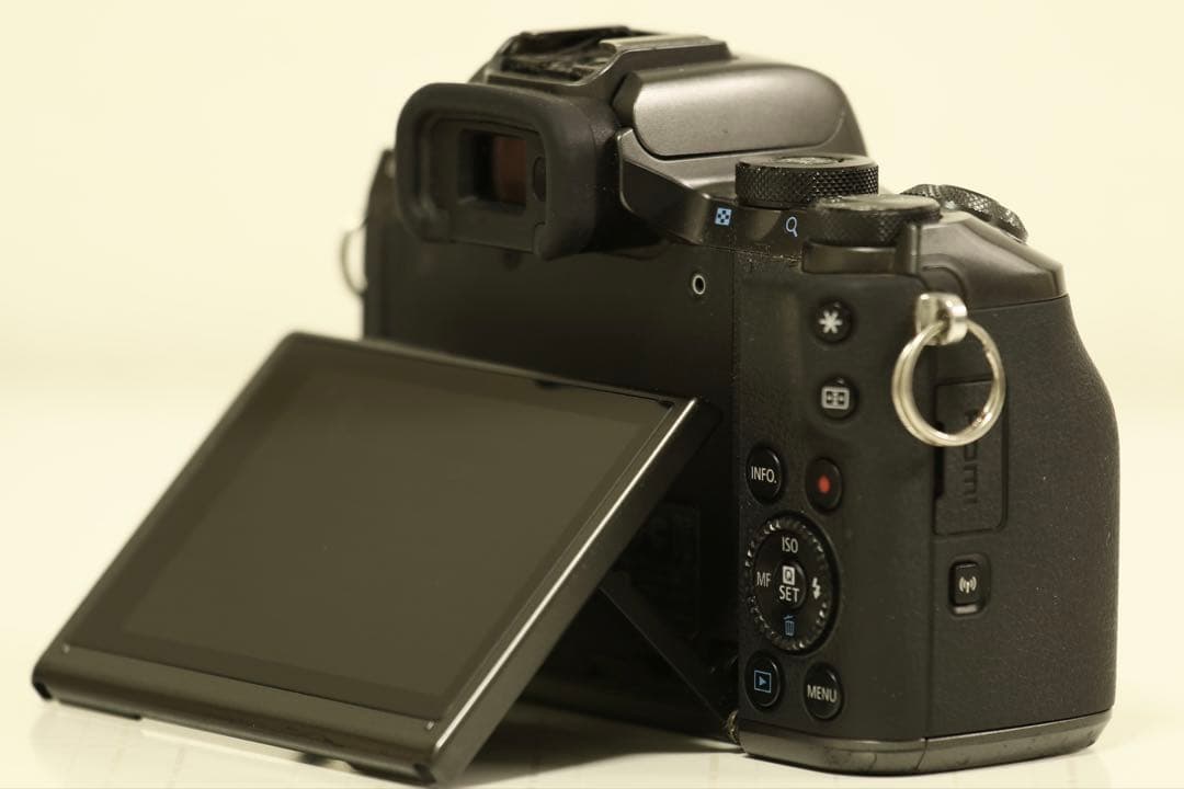 Canon EOS M5 純正アダプター付き！即購入OK