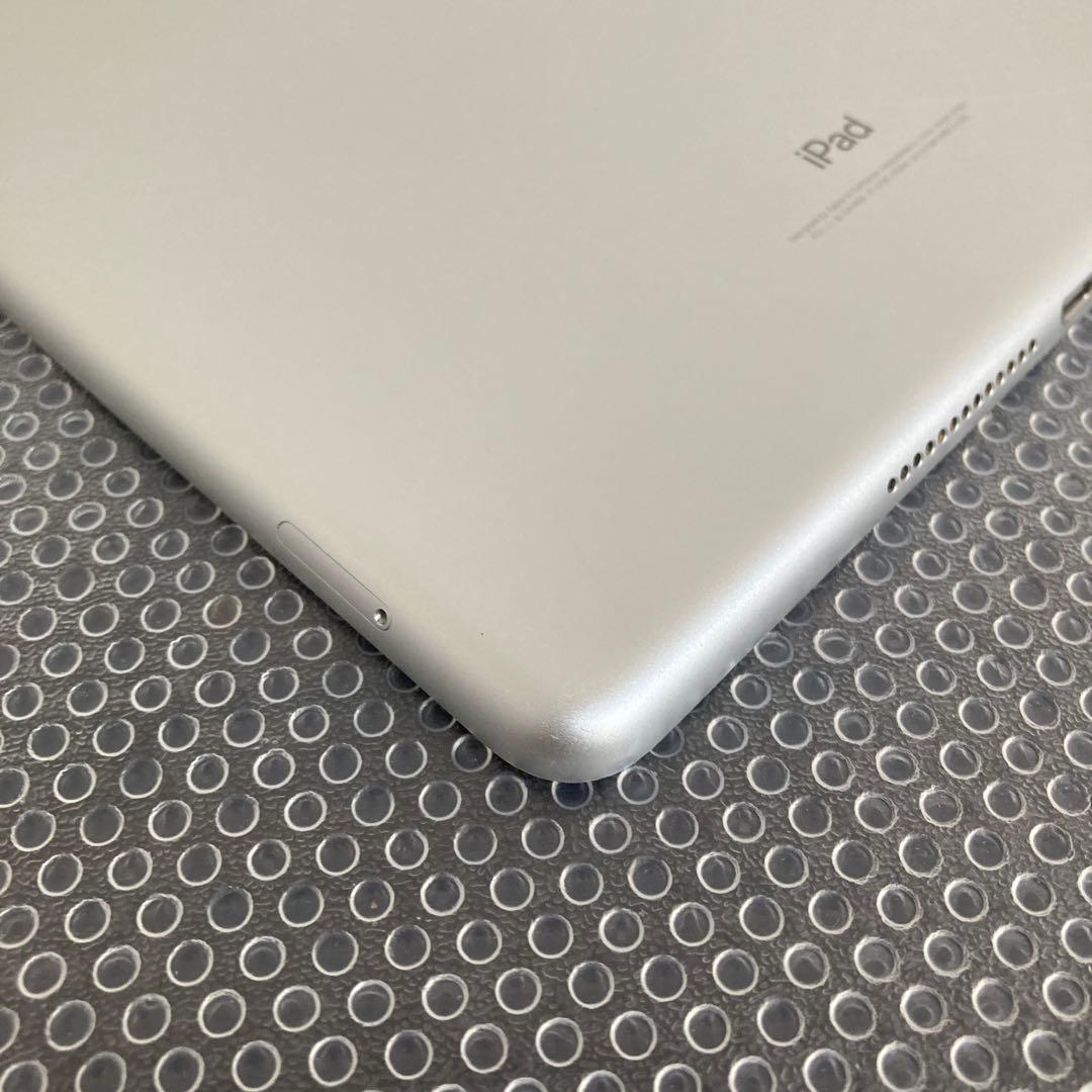 3422【早い者勝ち】iPad6 第6世代 32GB SIMフリー☆