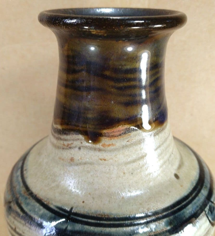 れれれ【本物保証】金城次郎 魚紋嘉瓶 共箱 栞 人間国宝 壷屋焼 美品