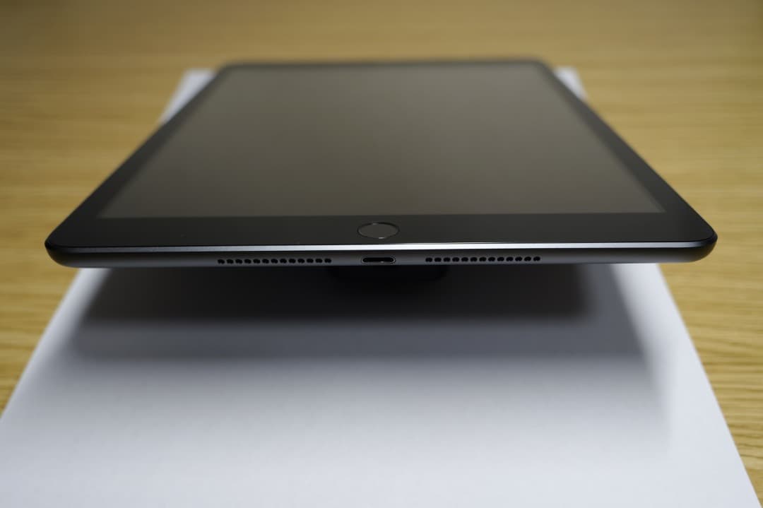 Apple iPad 64GB Wi-Fi スペースグレイ （第9世代）