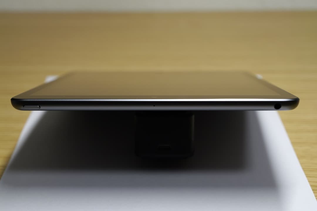 Apple iPad 64GB Wi-Fi スペースグレイ （第9世代）