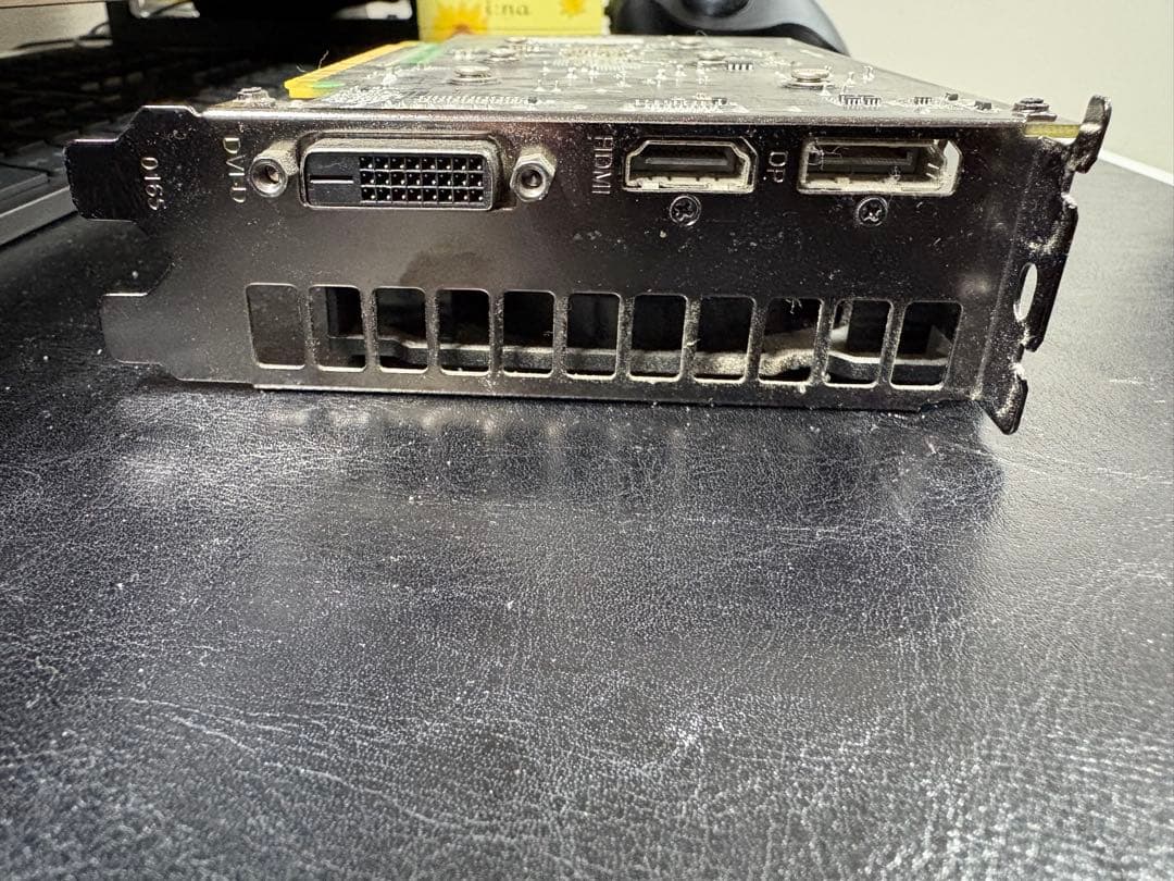 玄人志向 グラフィックボード GF-GTX1650D6-E4GB/DF2