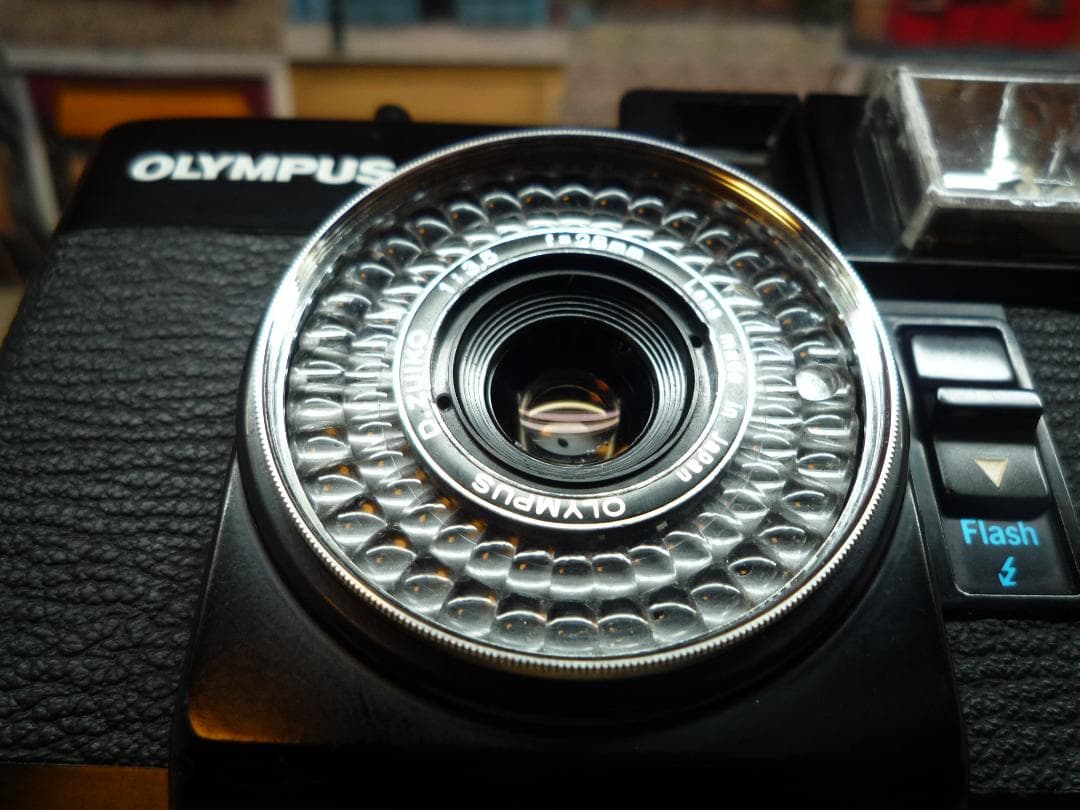 ☆ストロボ付きハーフカメラ☆ OLYMPUS PEN EF　㉖