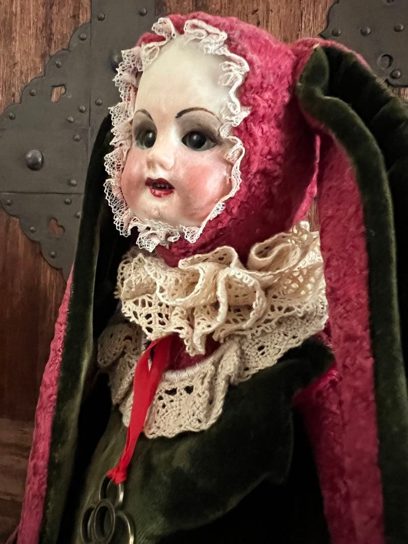 アンティーク動物コスチューム人形 ドール アンティーク　ビスクドール 人形