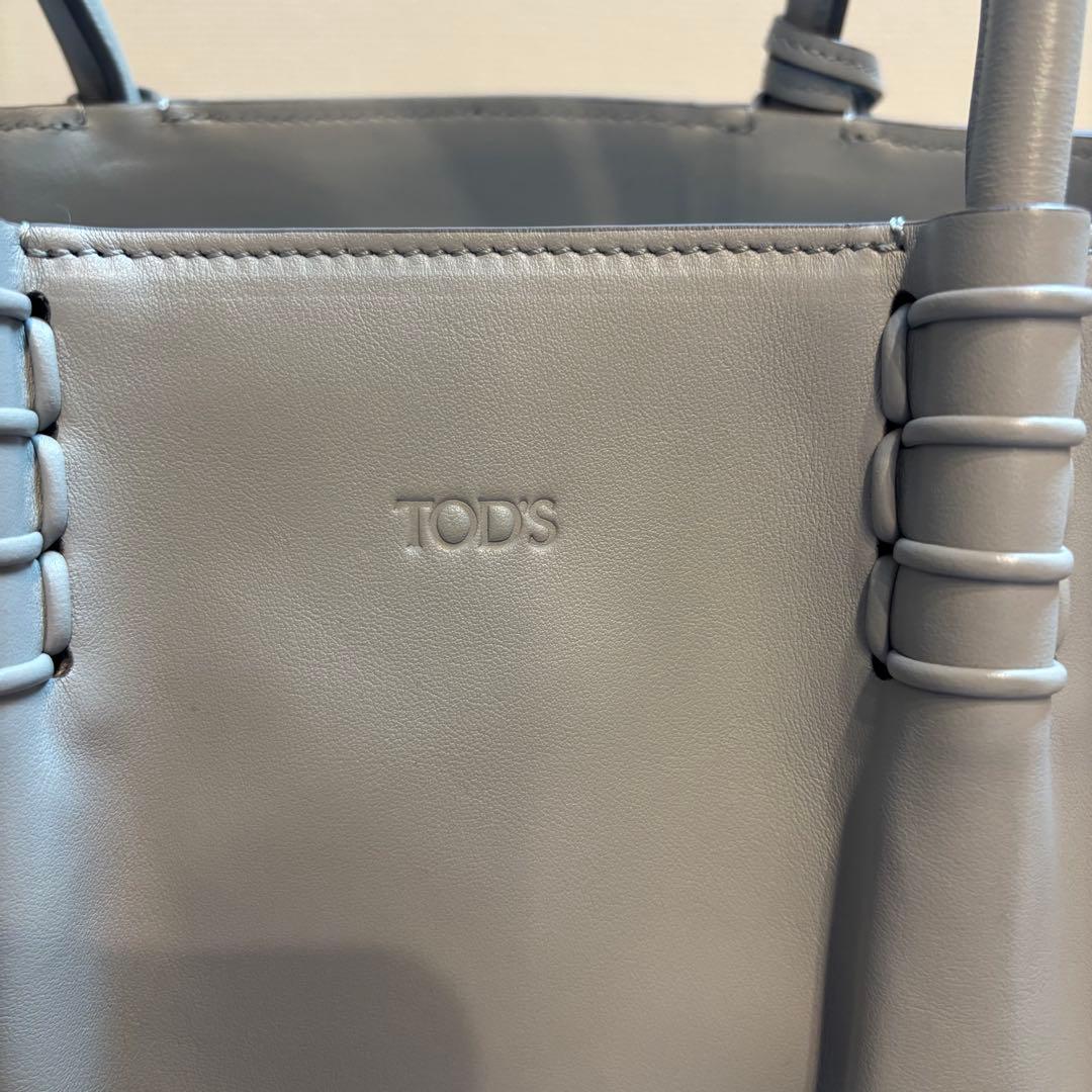 【美品】TOD’S トッズ メディオ　ハンドバッグ 2way タッセル　グレー