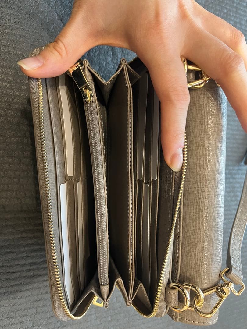 FURLA バッグ　リーヴァL ショルダーバッグ