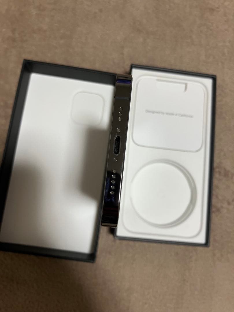 美品　iPhone12pro 128GB グラファイト　SIMフリー