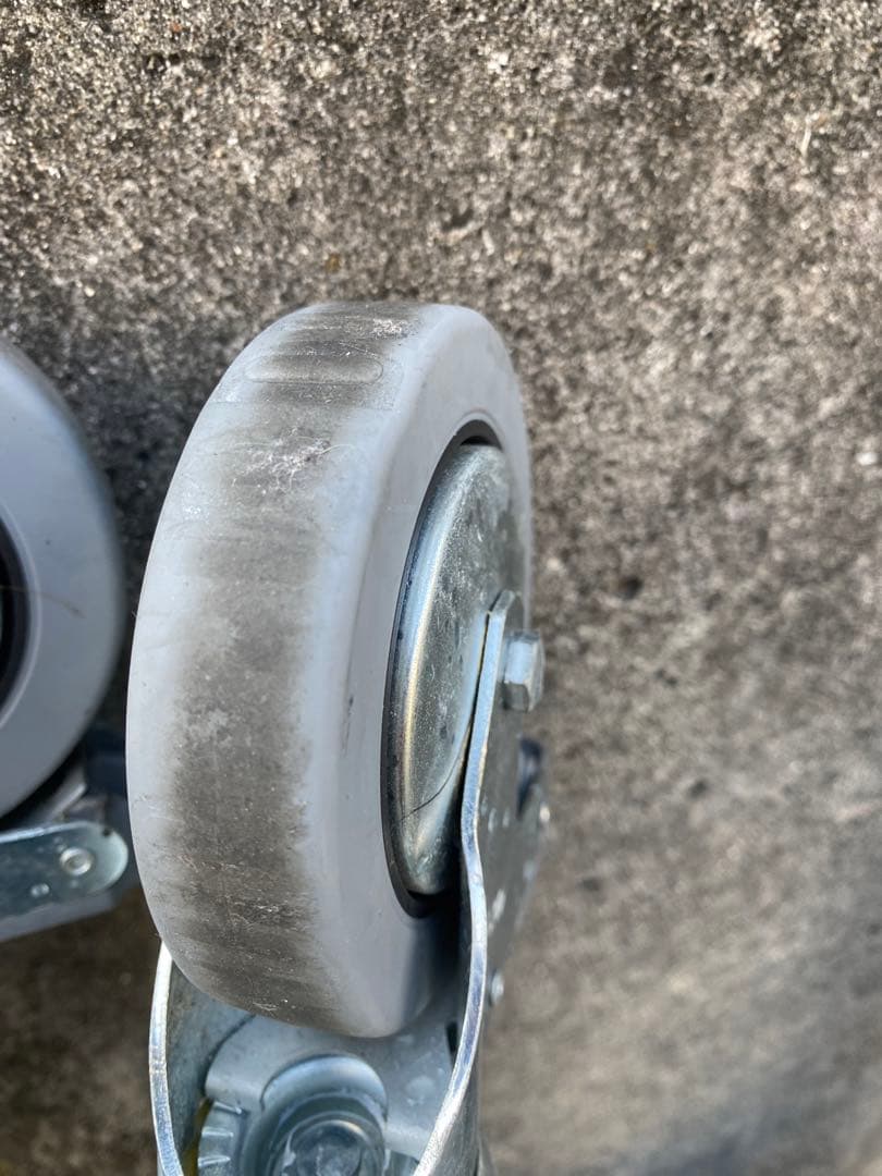 ✨人気✨　メタルシステム　4段フルタイプ　キャスター付