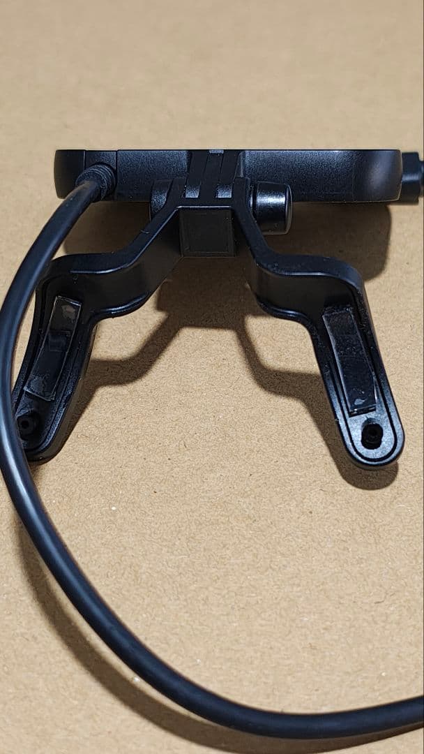 HTC Vive Facal Tracker フェイシャルトラッカー