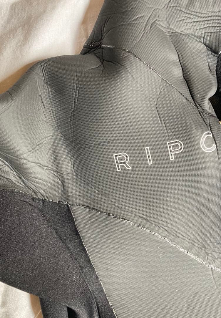 リップカール　セミドライ　ウエットフルスーツ　MLサイズ