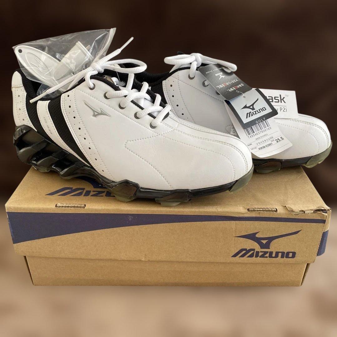 ミズノ ゴルフシューズ✴︎白と黒✴︎未使用✴︎タグ付✴︎ドライスタイル039 生産終了品