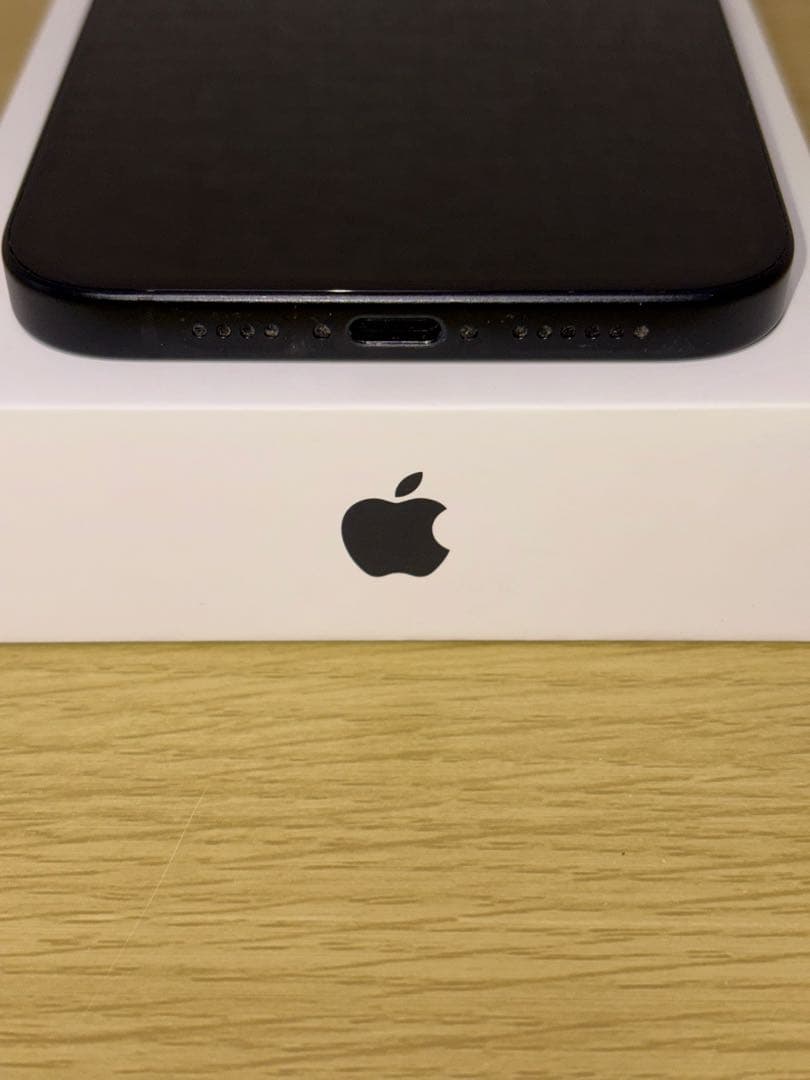 【美品】iPhone15Plus 128GB 黒SIMフリー