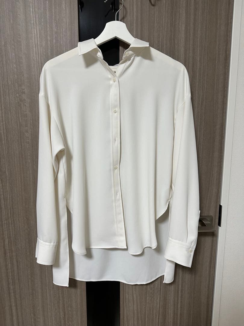 【美品】NOBLE ホワイト 長袖シャツ