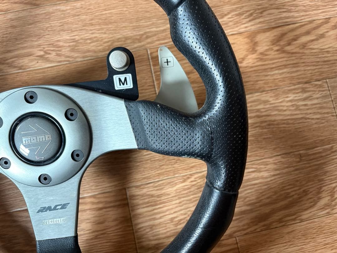 MOMO Race ステアリング パドルシフト付き