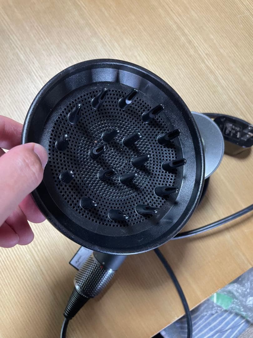 Dyson ドライヤー　ブラック