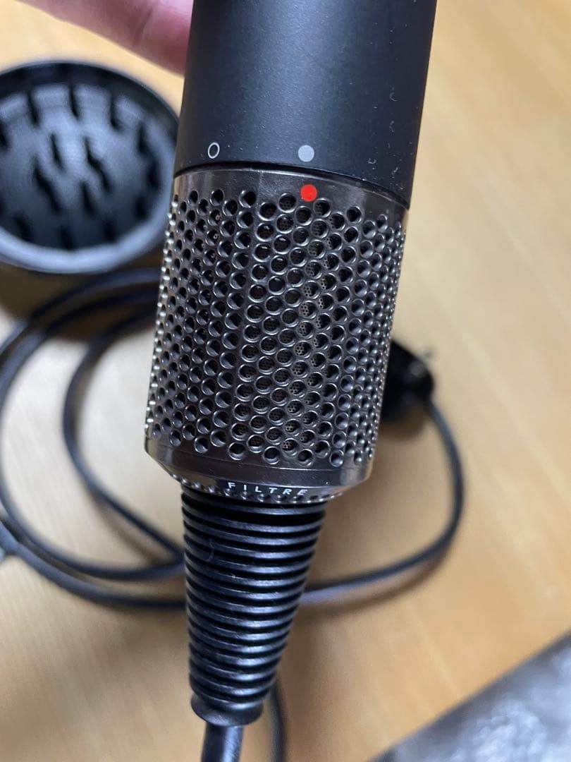 Dyson ドライヤー　ブラック