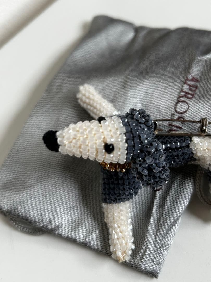 aprosio&coアプロジオ・大型犬ブローチ・未使用品