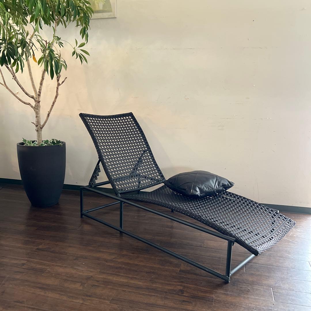 k246r124 ラタン調 黒いガーデンチェア・ラウンジチェア リクライニング