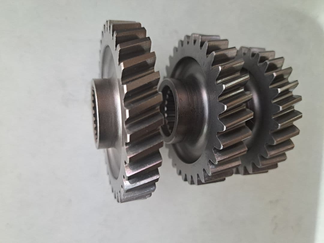 TRDクロスミッション C56•C52用タイプB中古② テスト予選307Km使用