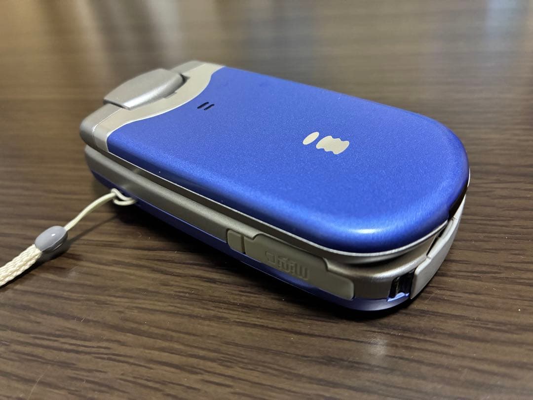 【美品・完動品】ドコモ ガラケー mova P506iC 充電ケーブル付き