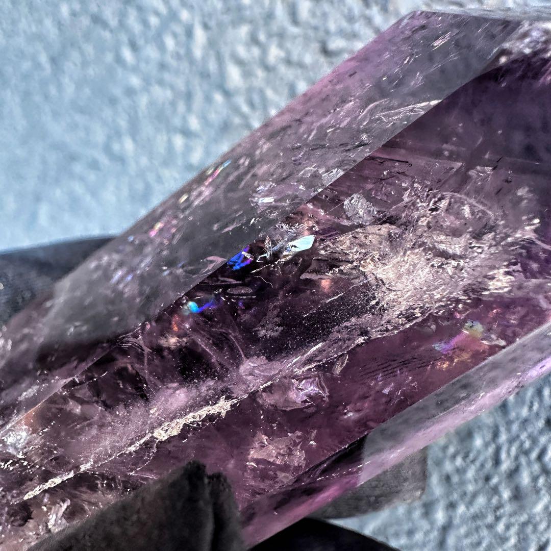 高品質❗️レインボー☆アメジスト 六角柱 パワーストーン天然石 原石A1198