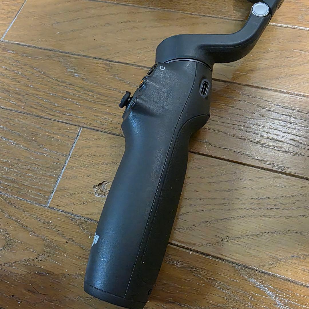 DJI Osmo Mobile 6 スマートフォン用ジンバル　3軸スタビライザー
