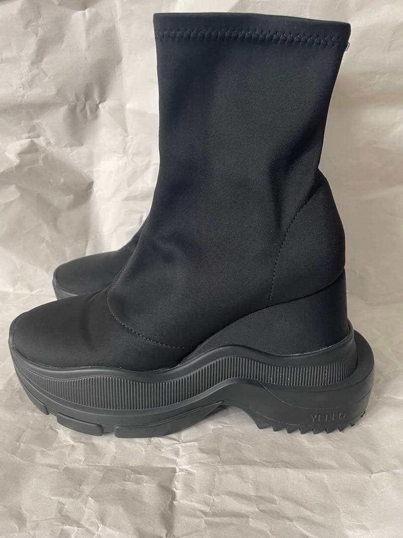 【L】YELLO・DOUBLE SNEAKER SHORT BOOTS