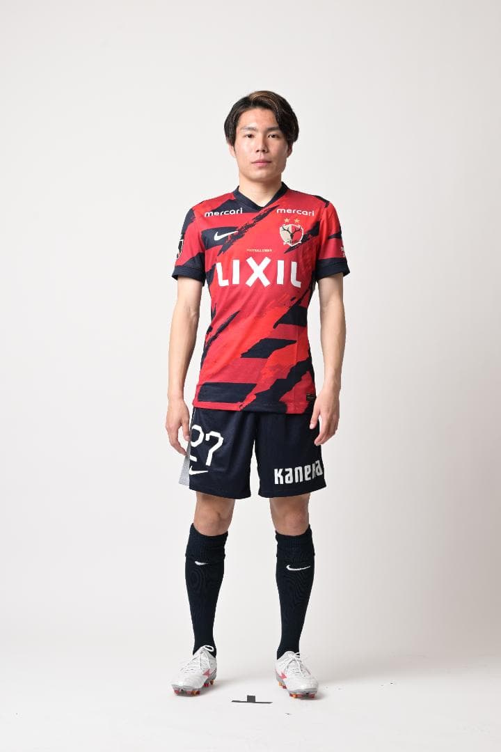 ま*ん様 松村 優太選手のサイン入り「25Ｊ１リーグ優勝記念Tシャツ」